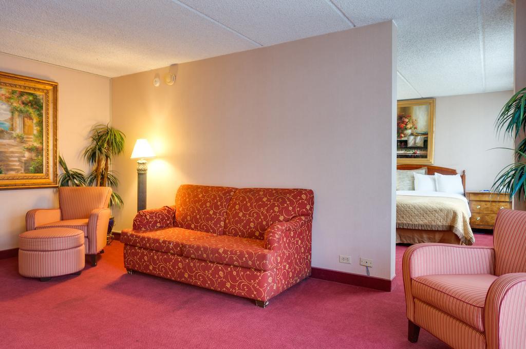 Howard Johnson By Wyndham Fullerton/Anaheim Conference Cntr Ngoại thất bức ảnh