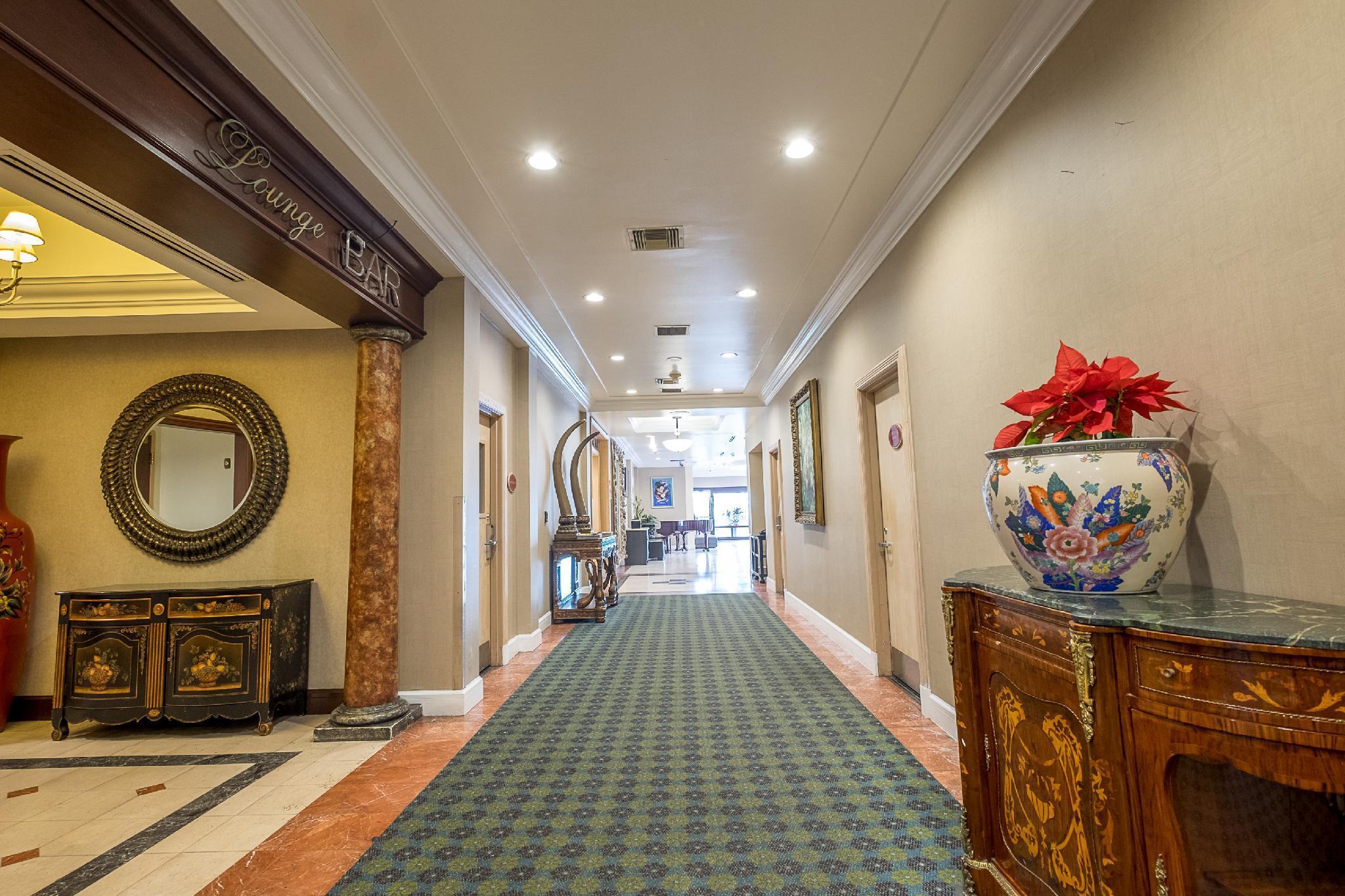 Howard Johnson By Wyndham Fullerton/Anaheim Conference Cntr Ngoại thất bức ảnh