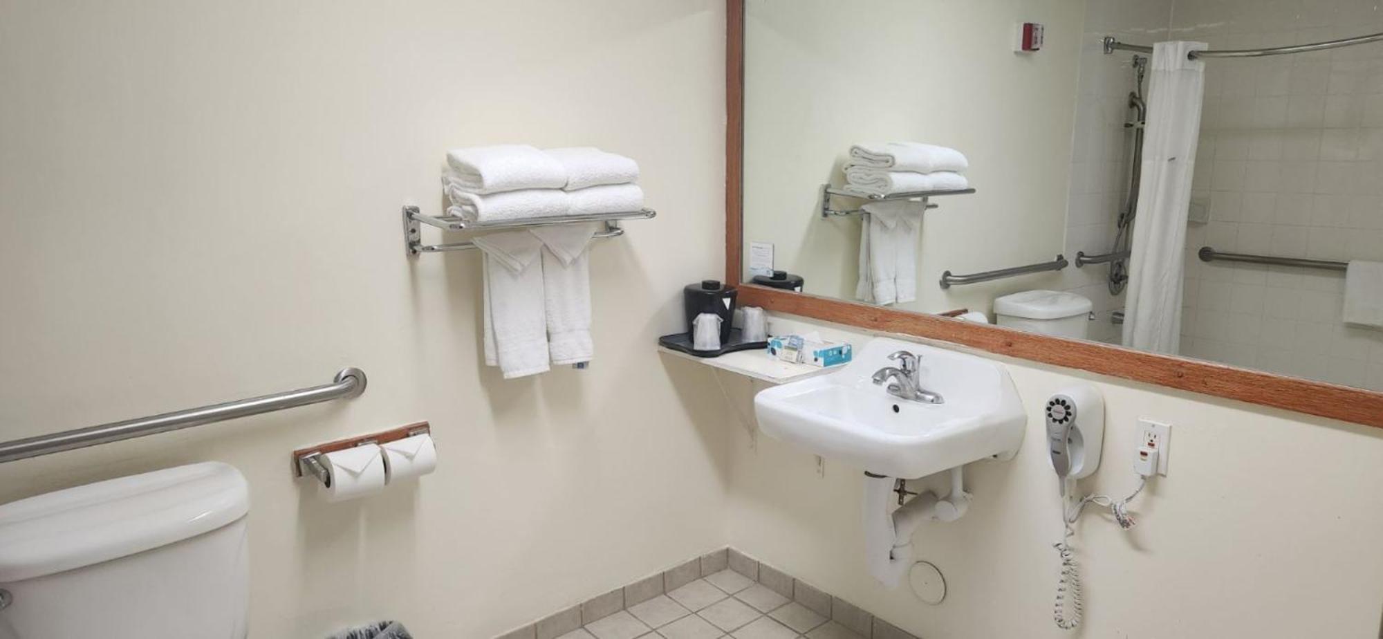 Howard Johnson By Wyndham Fullerton/Anaheim Conference Cntr Ngoại thất bức ảnh