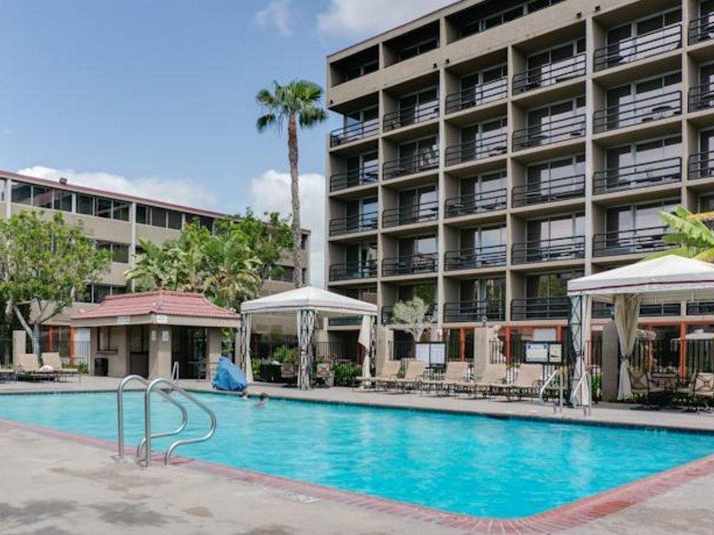 Howard Johnson By Wyndham Fullerton/Anaheim Conference Cntr Ngoại thất bức ảnh